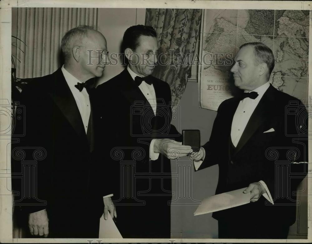 1940 Press Photo Arthur D. Baldwin, Fred C. Crawford, Edward B. Greene - Historic Images