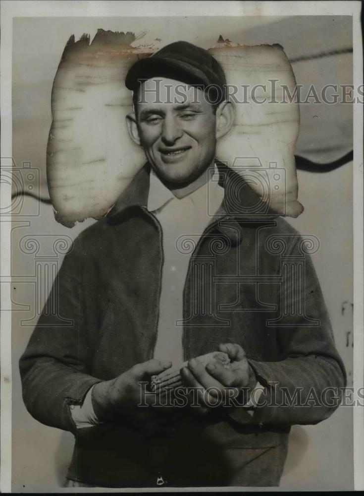 1934 Press Photo Ted Balko, Winner National Corn Husking Contest, Minnesota - Historic Images