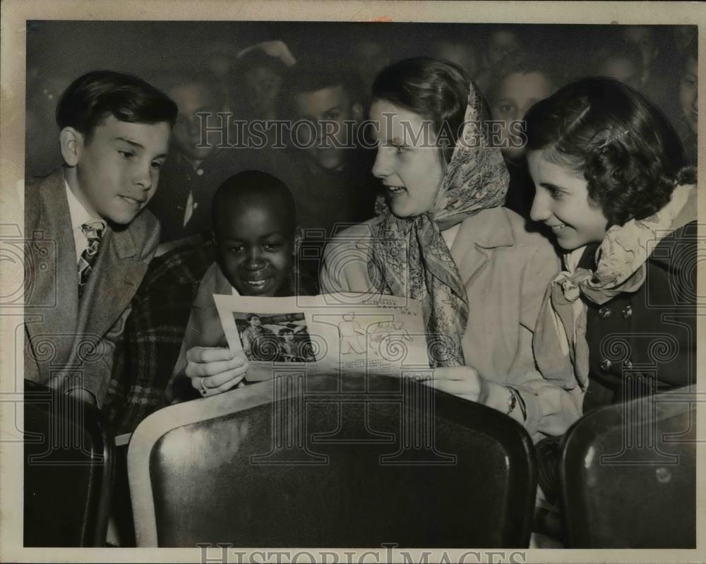 1950 Press Photo Beehive School Children at Music Hall Safety Program, Ohio - Historic Images