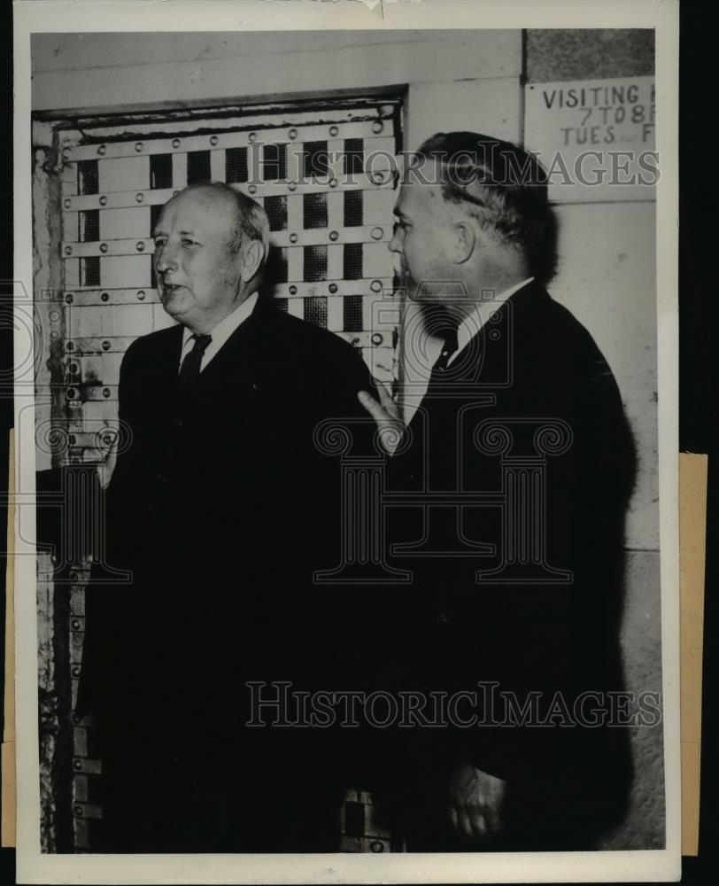 1939 Press Photo Virgil H. Effinger with R.C. Gregory facing charges - nef45725 - Historic Images