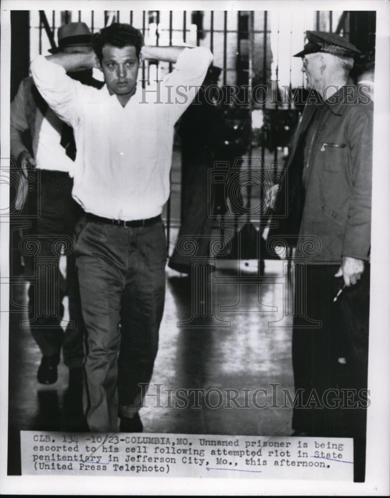 1954 Press Photo Prisoner at State Prison, Jefferson City, Missouri After Riot - Historic Images