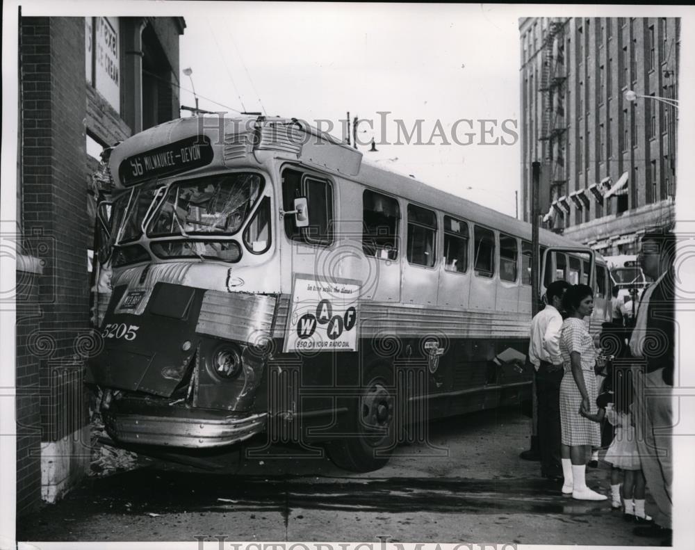 1962 Press Photo Some 36 People Injured When This CTA Bus Collided with Auto - Historic Images