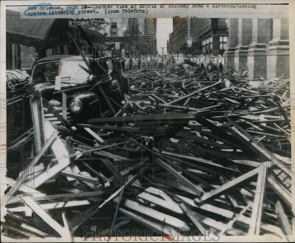 1946 Press Photo Debris from heavy Storm at Whitney Bank Airconditionig System - Historic Images