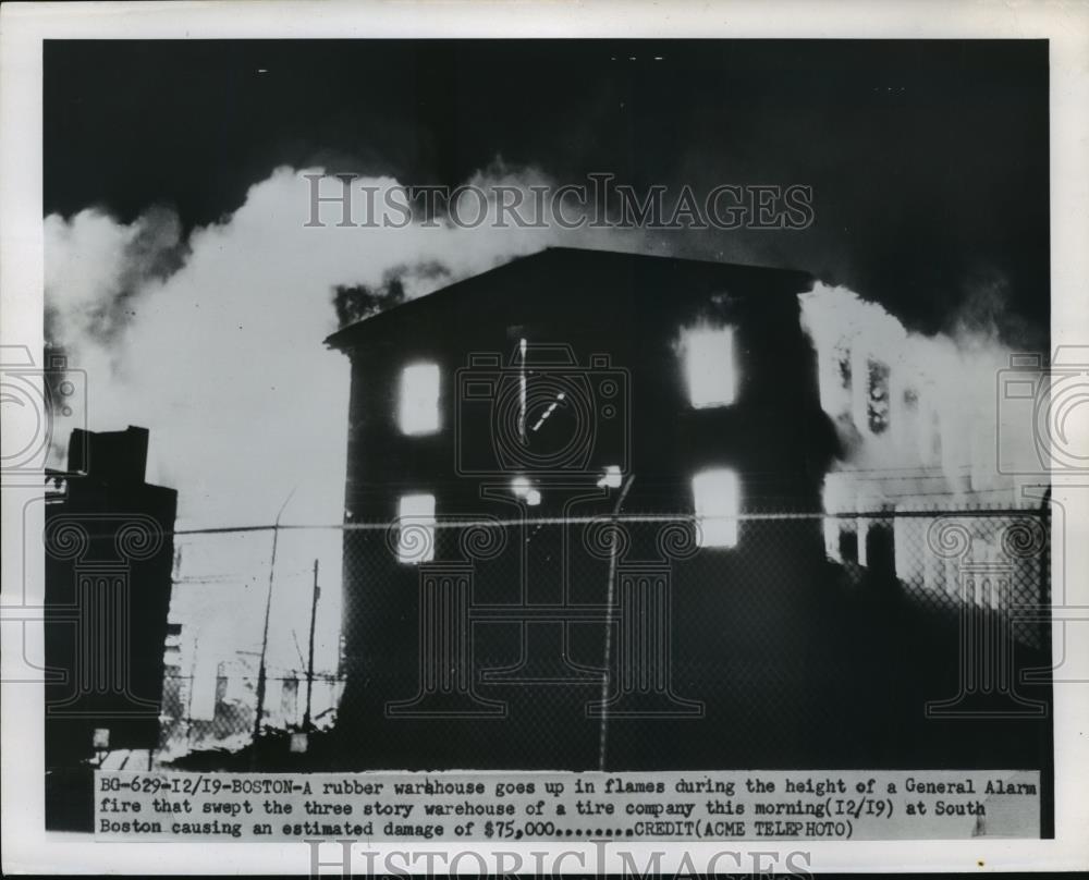 1950 Press Photo Rubber Warehouse General Alarm Fire in South Boston, Mass. - Historic Images