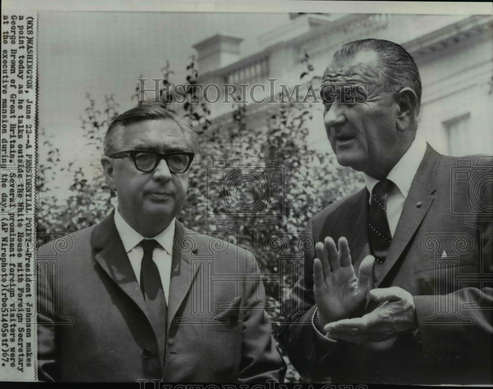 1967 Wire Photo President Johnson talking outside the White House - spw00870 - Historic Images