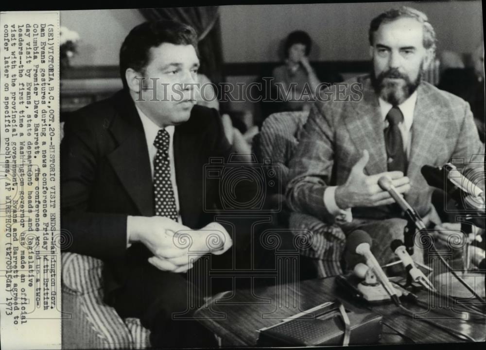 1973 Wire Photo Gov Dan Evans with British Columbia Premier Dave Barrett - Historic Images