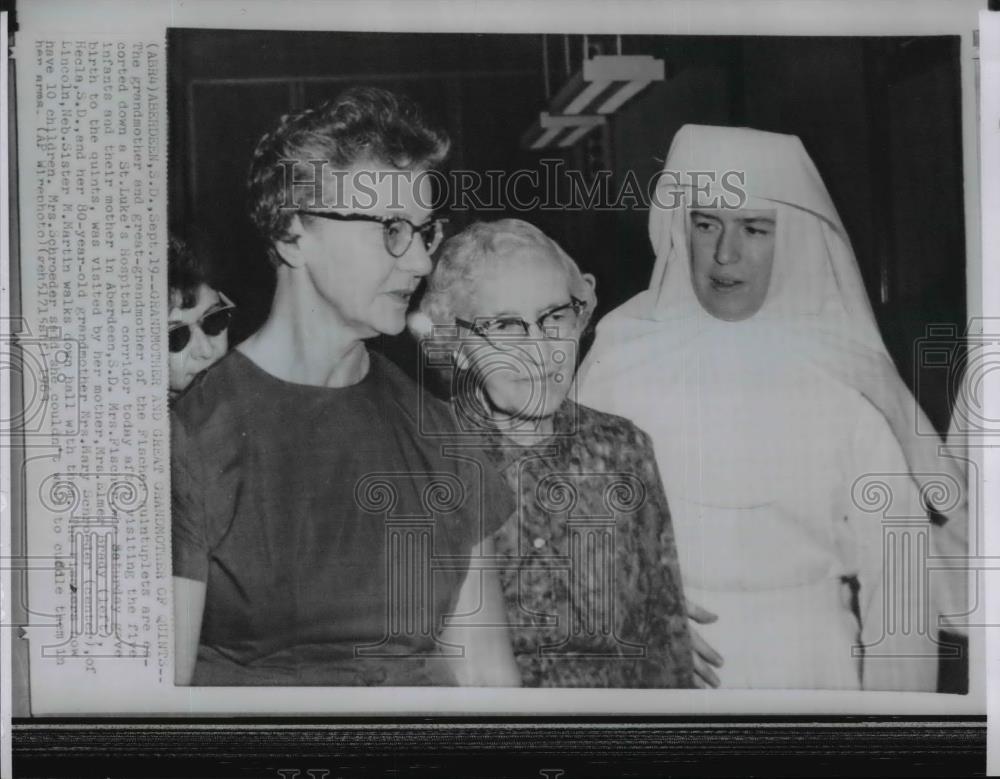 1963 Wire Photo Great grandmother visits Fischer quints at St. Lukes in S.D. - Historic Images