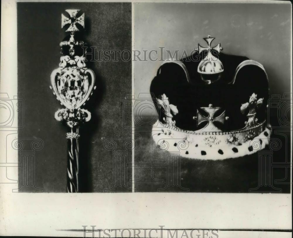 Press Photo The King&#39;s royal sceptre; the Prince of Wales crown - cva20407 - Historic Images