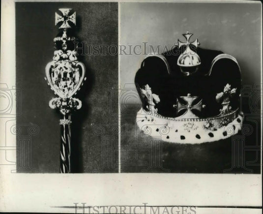 Press Photo The King's royal sceptre; the Prince of Wales crown - cva20407 - Historic Images