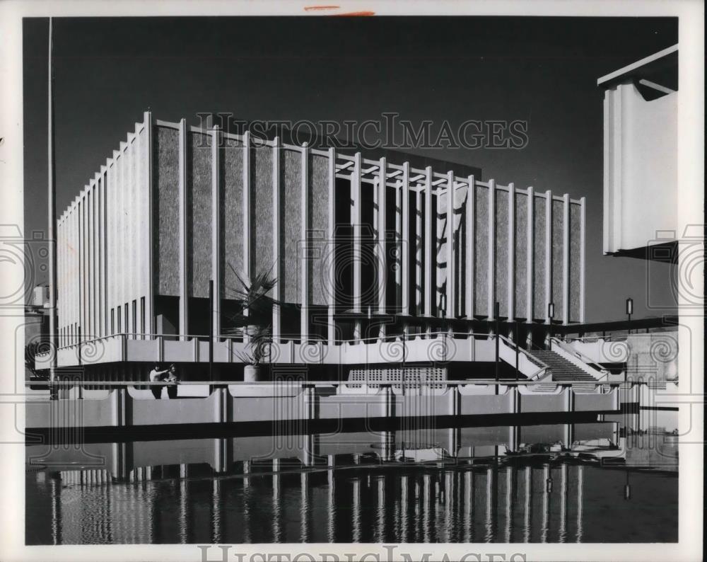 1985 Press Photo LA County Art Museum exterior in Los Angeles - cva21713 - Historic Images