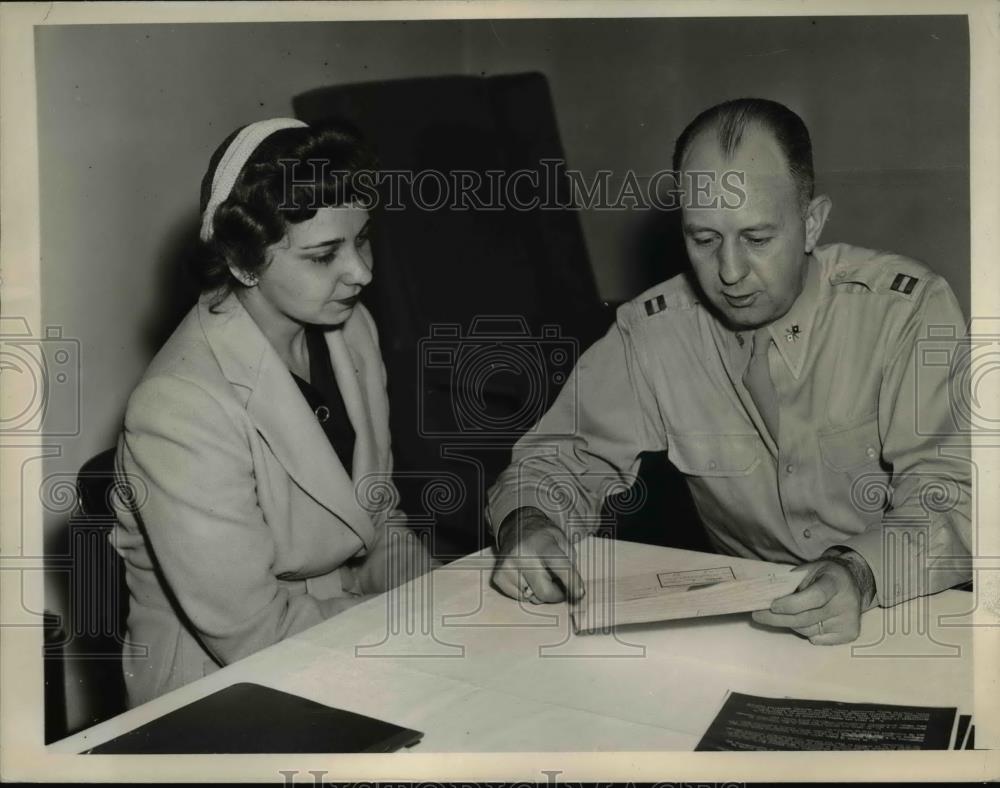 1942 Press Photo Slugs Greene-Dunklee - nee06795 - Historic Images