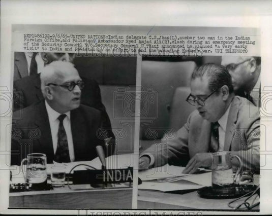 1965 Press Photo Indian Delegate CS Jhan & Palistani Ambassador Syed Amjad Ali - Historic Images
