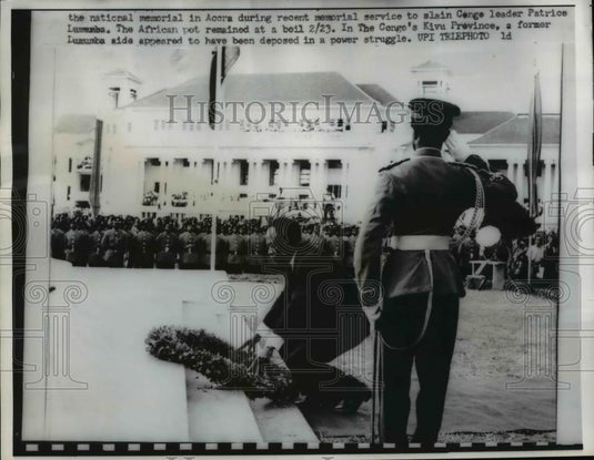 1961 Press Photo Kwame Nkrumah Lays Wreath at Accra Memorial Service, Ghana - Historic Images