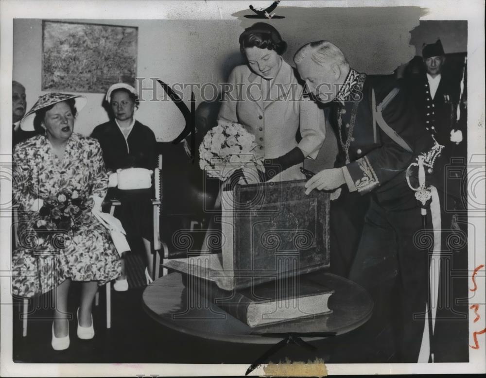 1956 Press Photo Crown Princess Beatrix of Netherlands at Ceremony - nef57743 - Historic Images