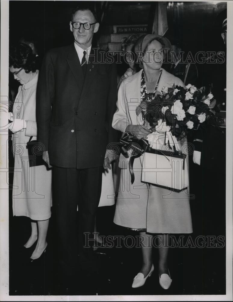 Princess Knud 1963 Press Photo Prince Knud, Princess Mathilda of Denmark at Logan Ai ...