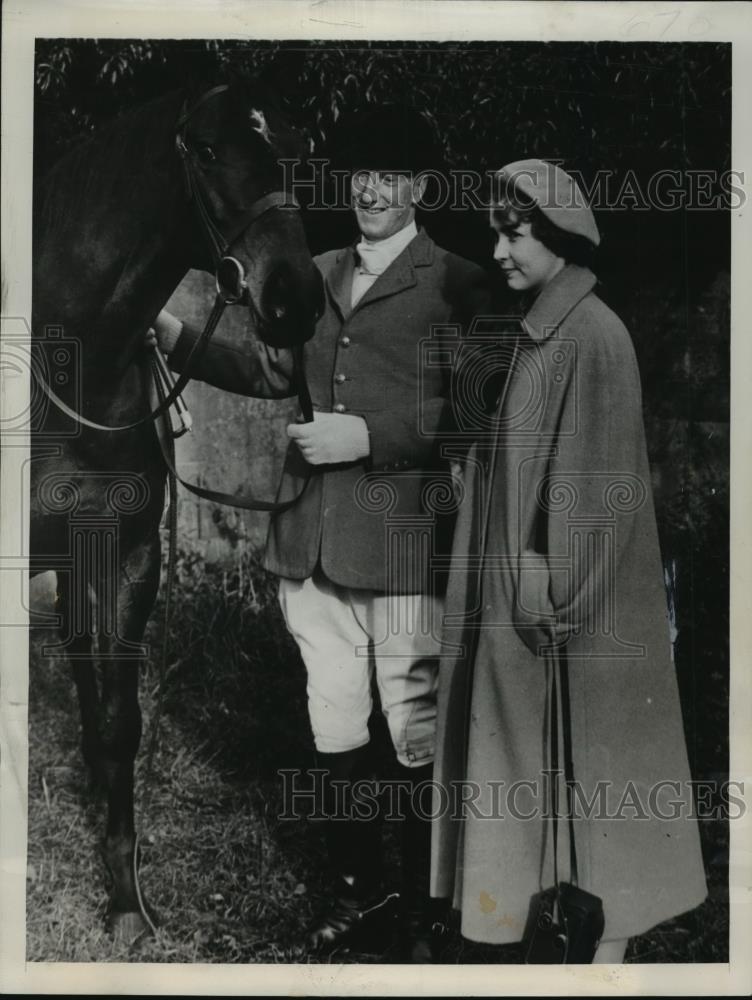 1952 Press Photo The Earl of Dalkeith and Fiancee Ms.Jane McNeill  - nef59037 - Historic Images