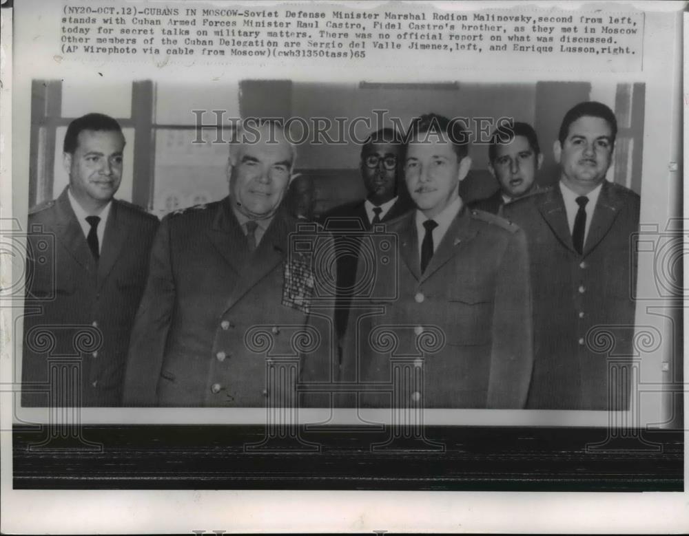 1965 Wire Photo Soviet&#39;s Rodion Malinovsky with Cuban Raul Castro - spw01320 - Historic Images