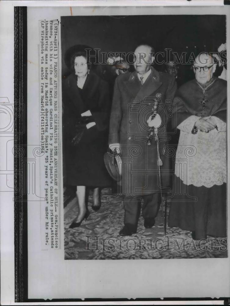 1964 Wire Photo Francisco Franco with his wife and Spain&#39;s Catholic primate - Historic Images