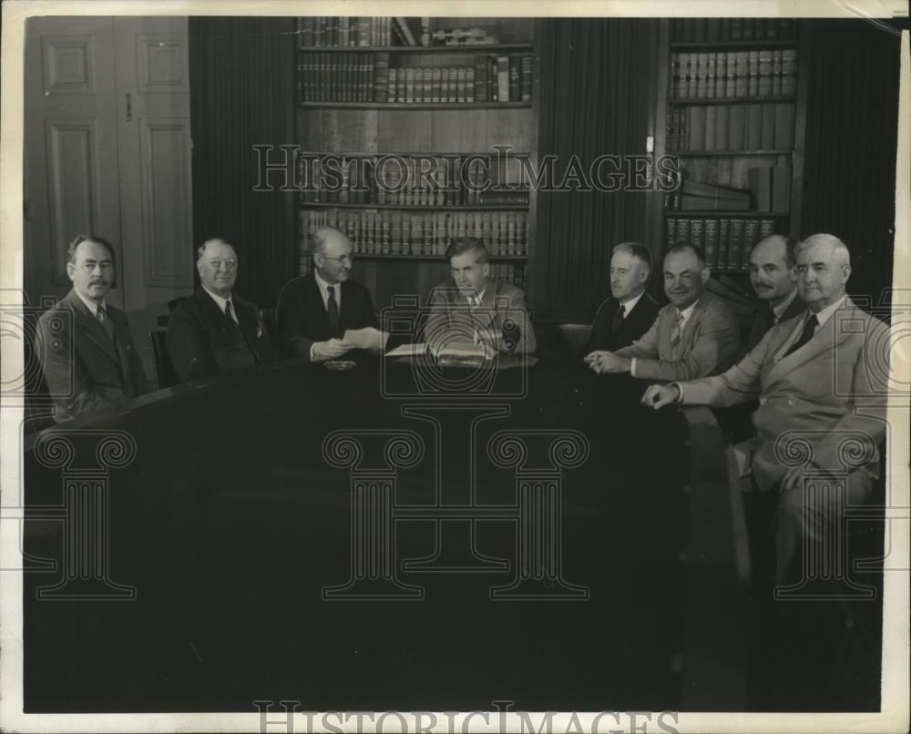 1941 Press Photo Members of Pres.Roosevelt Economic Defense Board - nef60013 - Historic Images