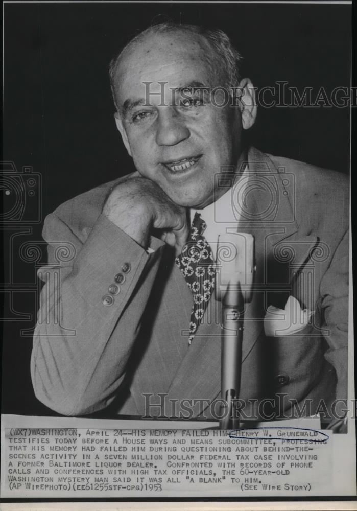 1953 Press Photo Henry W. Grunewald testifies before Subcommittee - spw02681 - Historic Images