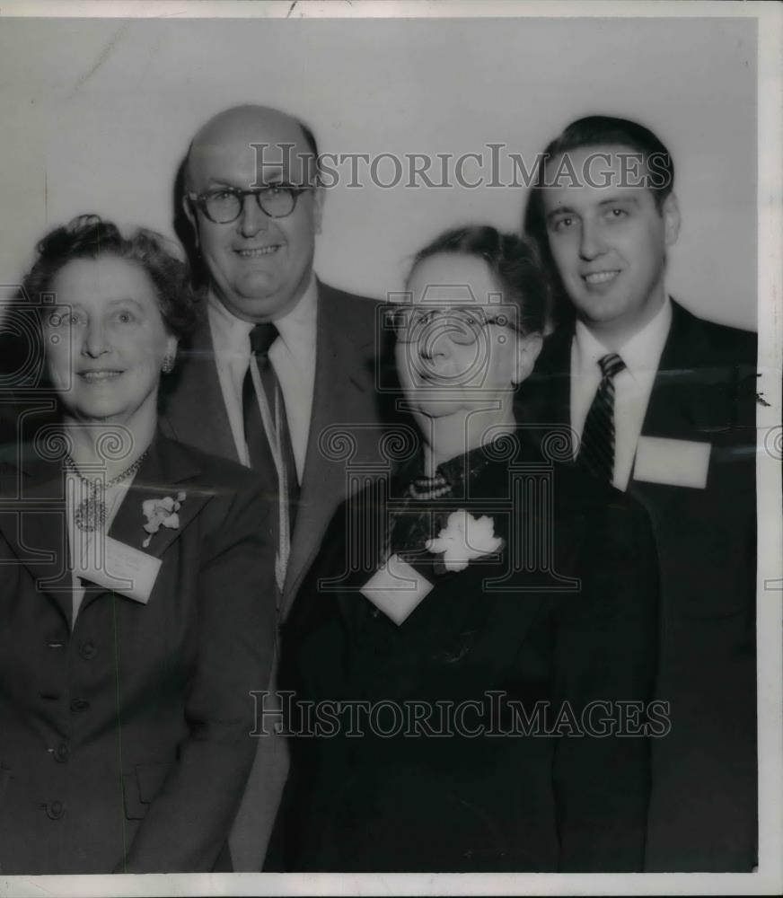 1953 Press Photo Leonard W. Hall with Harlan I. Peyton of Spokane - spw02440 - Historic Images