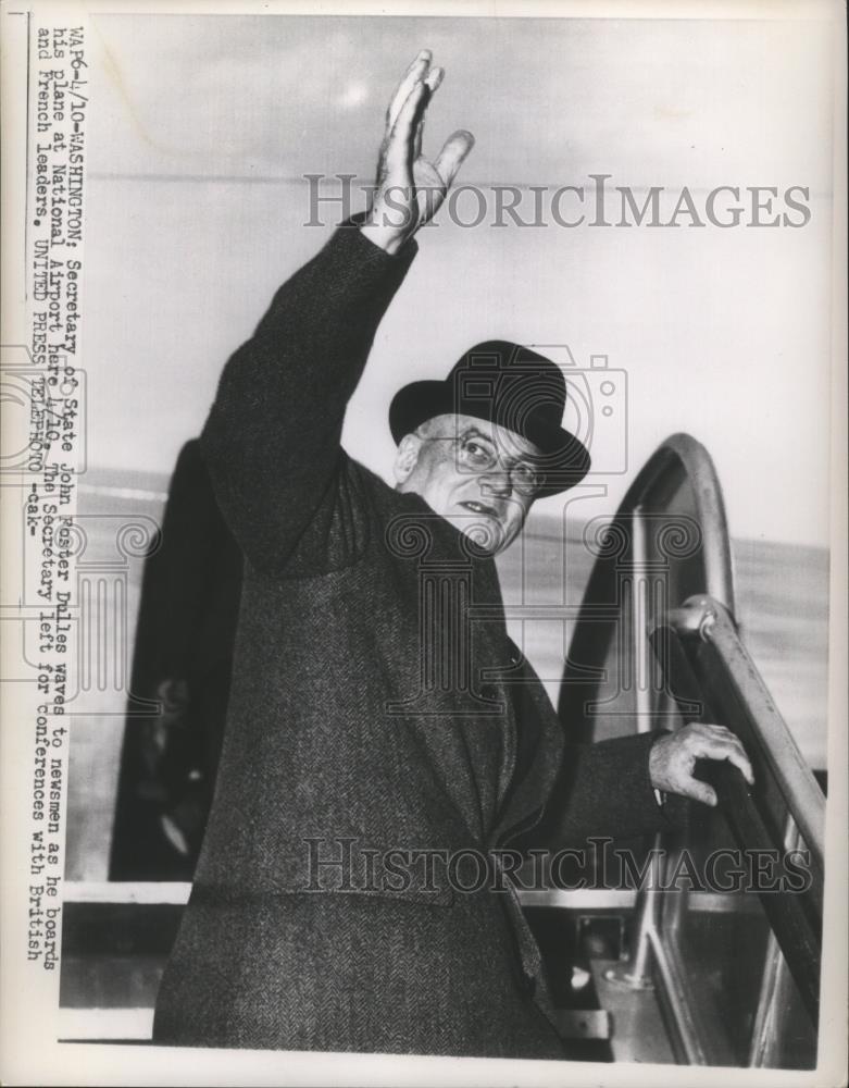 1954 Press Photo Secretary of State John Foster Dulles Boards Plane, Washington - Historic Images