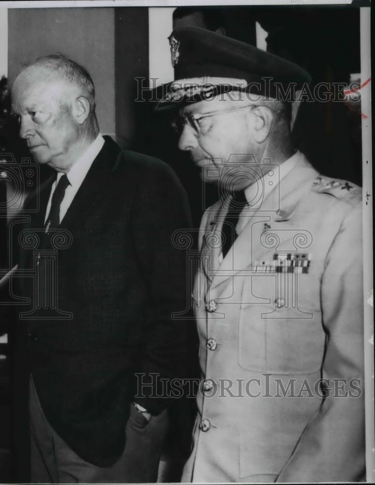 1957 Press Photo A serious picture of President Eisenhower - spw02236 - Historic Images