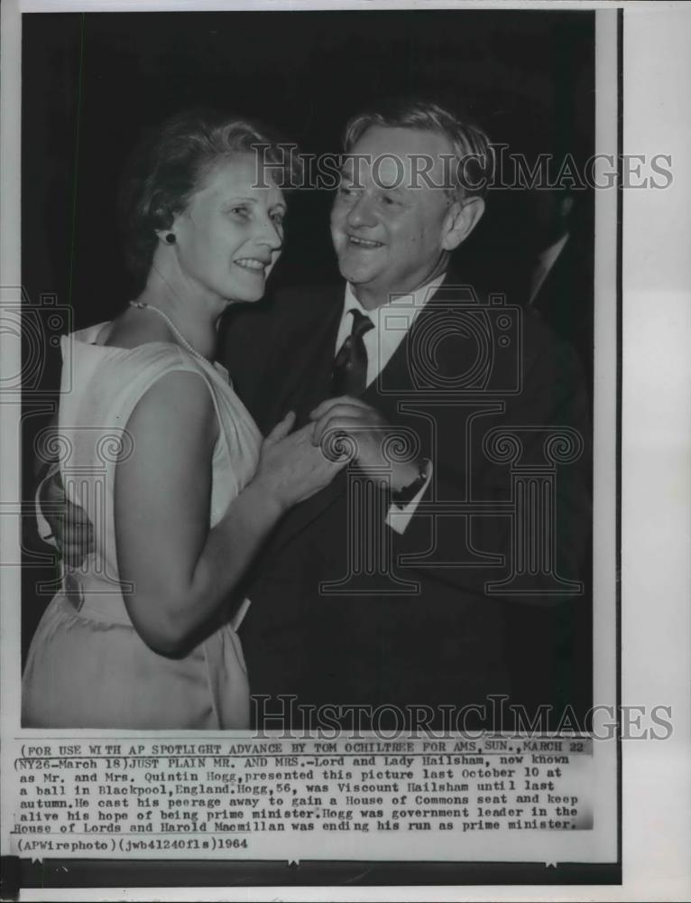 1964 Press Photo Mr. and Mrs. Q. Hogg dancing at a ball in Blackpool, England - Historic Images