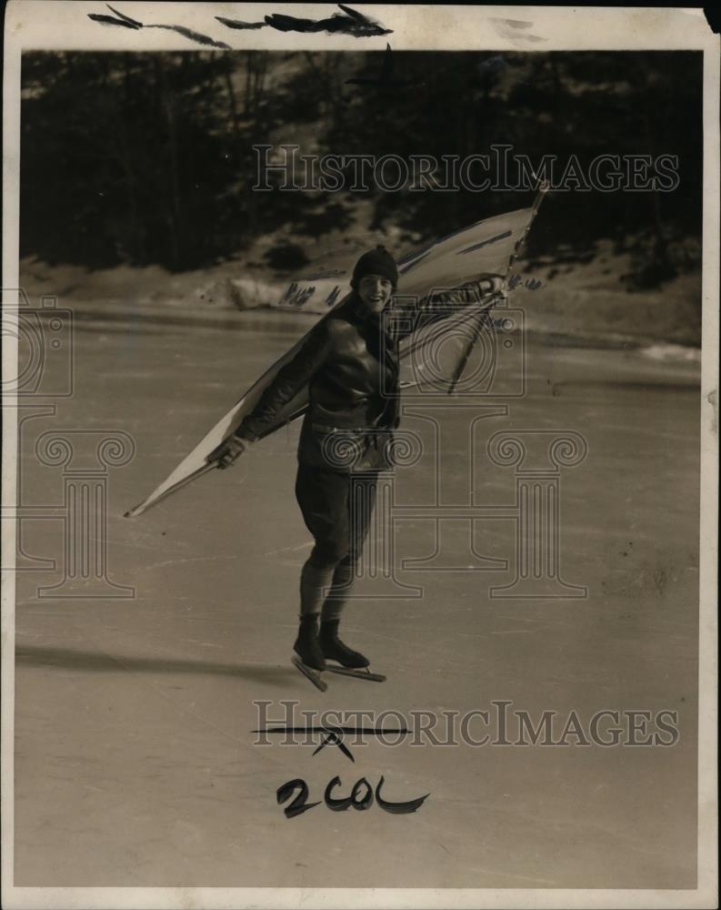 1927 Press Photo Mildred Sahulka of NY on ice skates - neo01274 - Historic Images