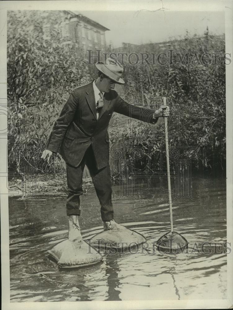 1929 Press Photo Hap Hazard of Canton, Ohio to Walk across English Channel - Historic Images