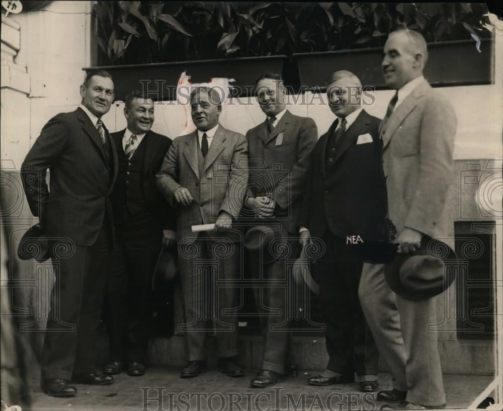 1929 Press Photo Amos Alonzo Stagg coach of U of Chicago with Pat Page - Historic Images