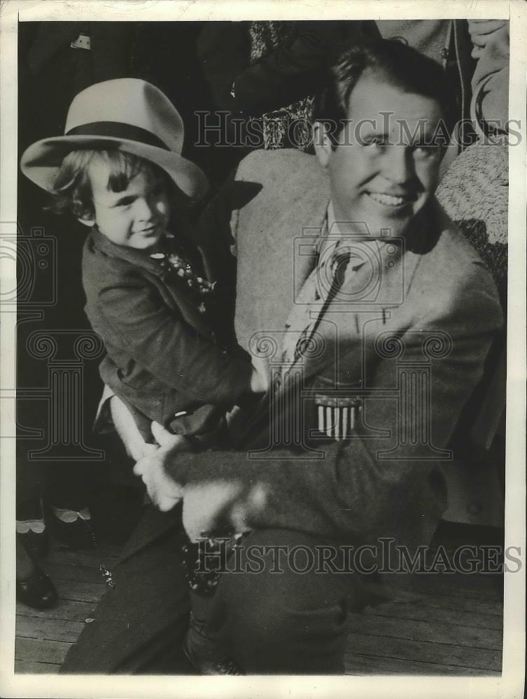 1937 Press Photo Golfer Ralph Guldahl & Son Buddy in Plymouth, England - Historic Images