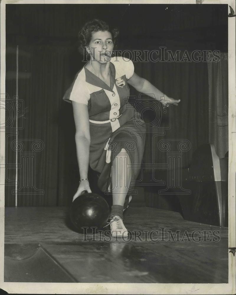 1955 Press Photo Bowler Shirley Garms  - nef64317 - Historic Images