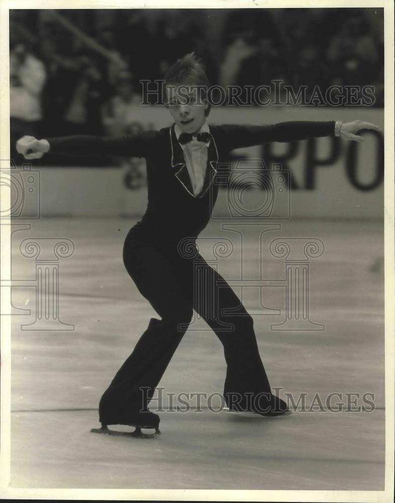 1983 Press Photo Scott Hamilton Figure Skating Champion for Seattle Coliseum - Historic Images