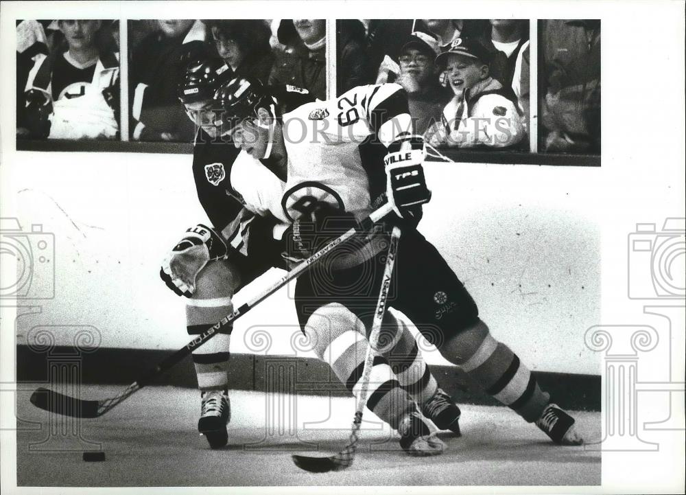 1994 Press Photo Boston Bruins Hockey Game - nef64552 - Historic Images