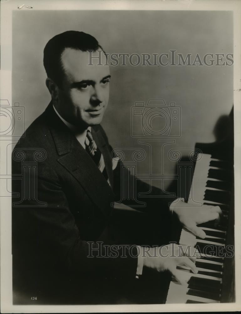 1936 Press Photo Jose Iturbu,Brilliant Spanish Pianist  - nef61071 - Historic Images