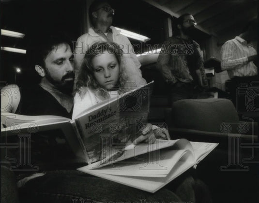 1993 Press Photo Book "Daddy's Roommate" objected for being on library shelves - Historic Images