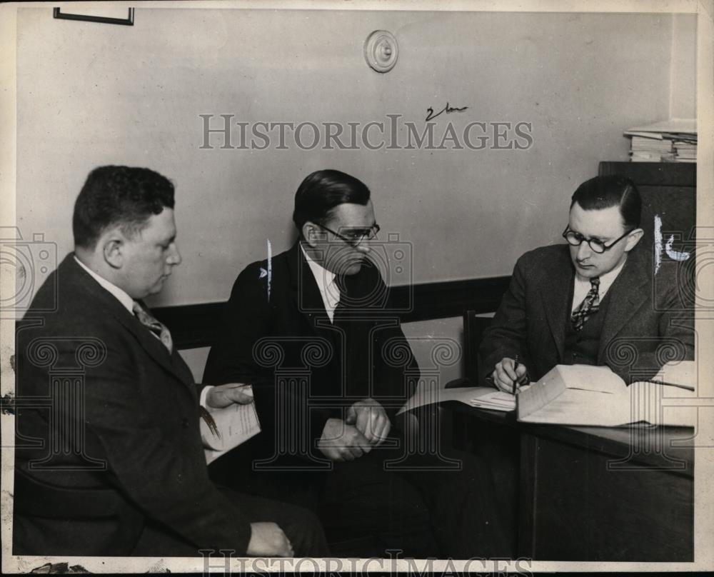 1925 Press Photo Anthony Bimba &amp; attorneys Irving Hoffman &amp; Harry Hoffman - Historic Images