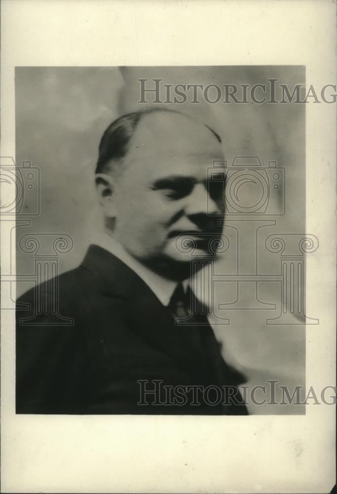1925 Press Photo Gov Alex J Groesbeck of Mich Speaker at WJR Inaugural Aug 15th - Historic Images