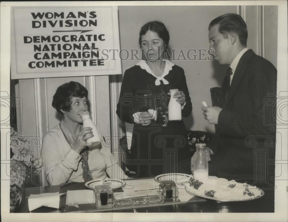 1932 Press Photo Roosevelt headquarters scene of activity - nef59934 - Historic Images