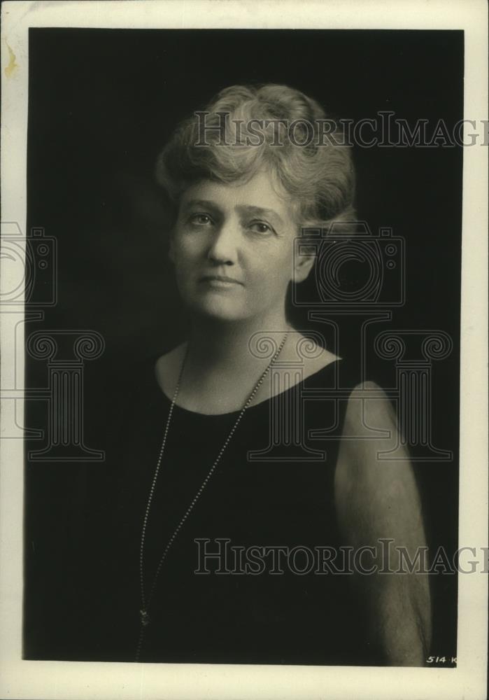 1932 Press Photo Winifred Hathaway, Associate Director of American NSPB - Historic Images