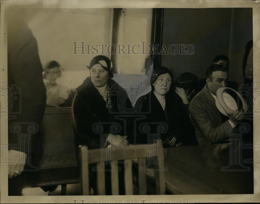 1934 Press Photo Mrs. Mike Kuna charged with wrecking a beer parlor - neo00203 - Historic Images