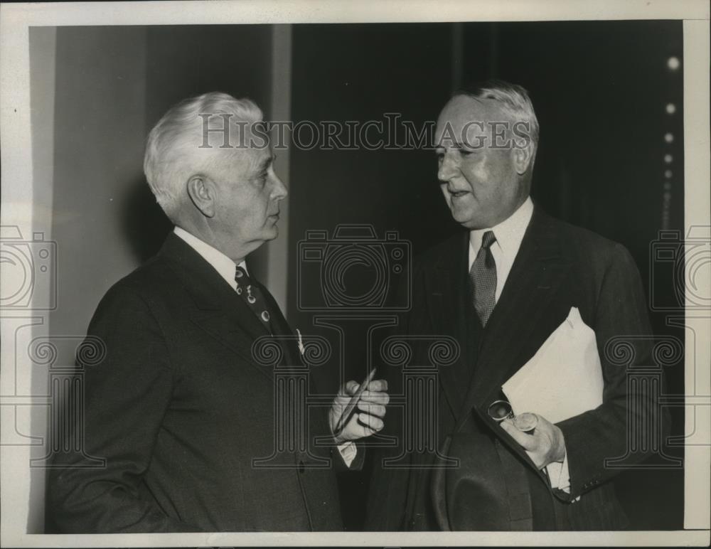 1937 Press Photo George Burham, David Foote Sellers after testifying - nef60124 - Historic Images