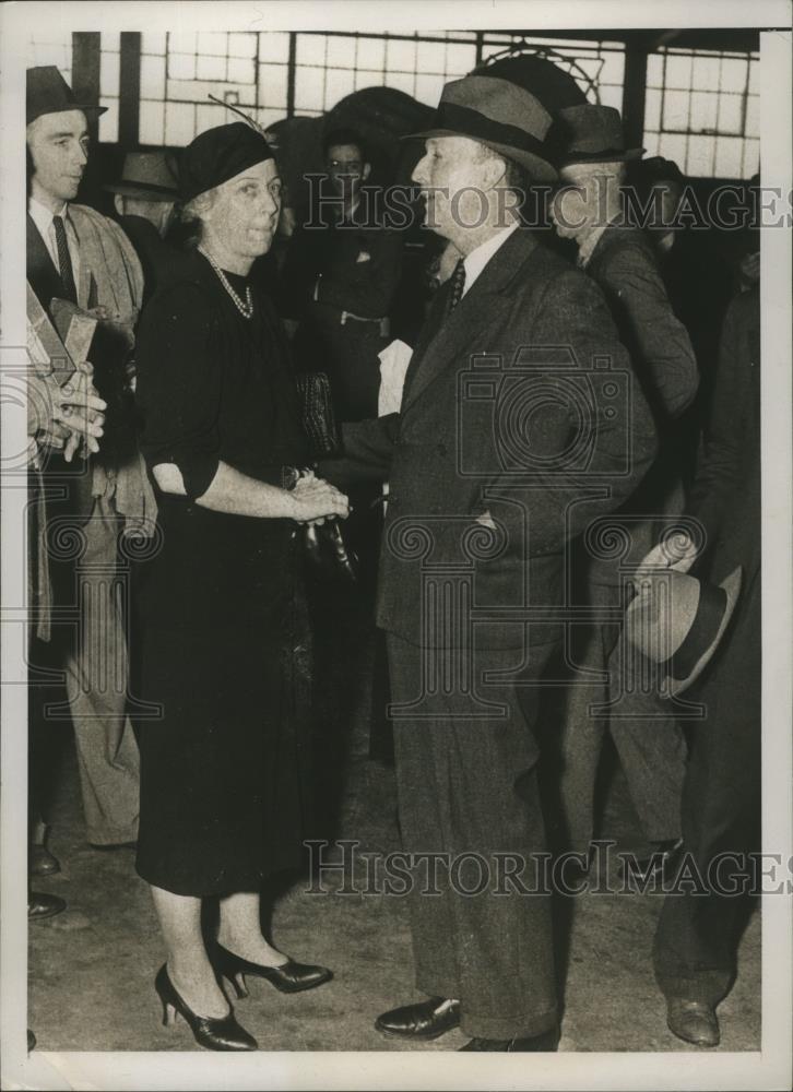 1937 Press Photo Senator and Mrs. Hugo Black as they sailed from Baltimore, MD - Historic Images