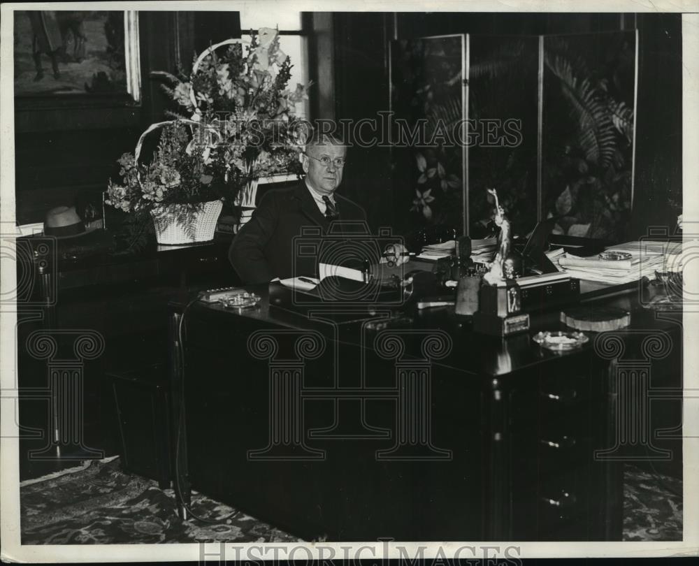 1937 Press Photo Harold Ickles Secretary of Interior in Department Office - Historic Images