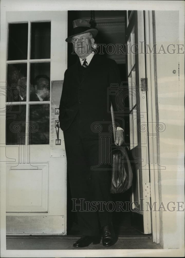 1938 Press Photo Harold Ickes Seen Leaving White House After Conf with Roosevelt - Historic Images