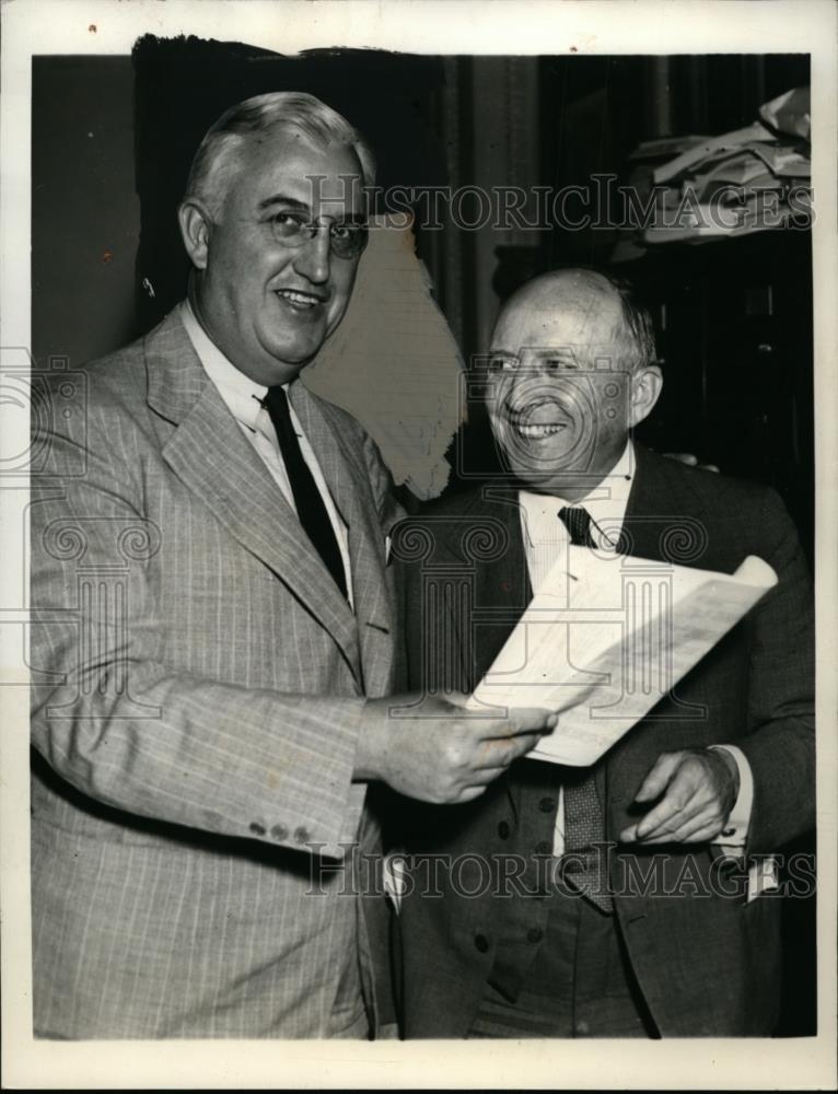 1939 Press Photo Sen. Clifton A. Woodrum, Alva B. Adams at Relief Bill Meeting - Historic Images