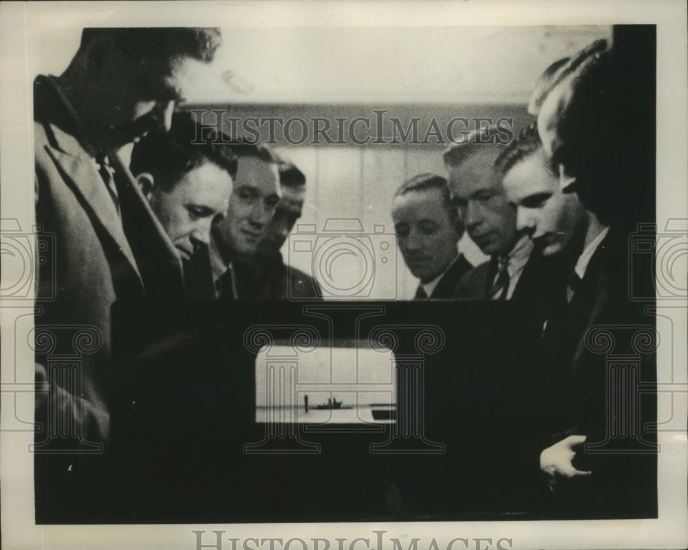 1939 Press Photo Seamen Of The British Merchant Marine - nef61965 - Historic Images