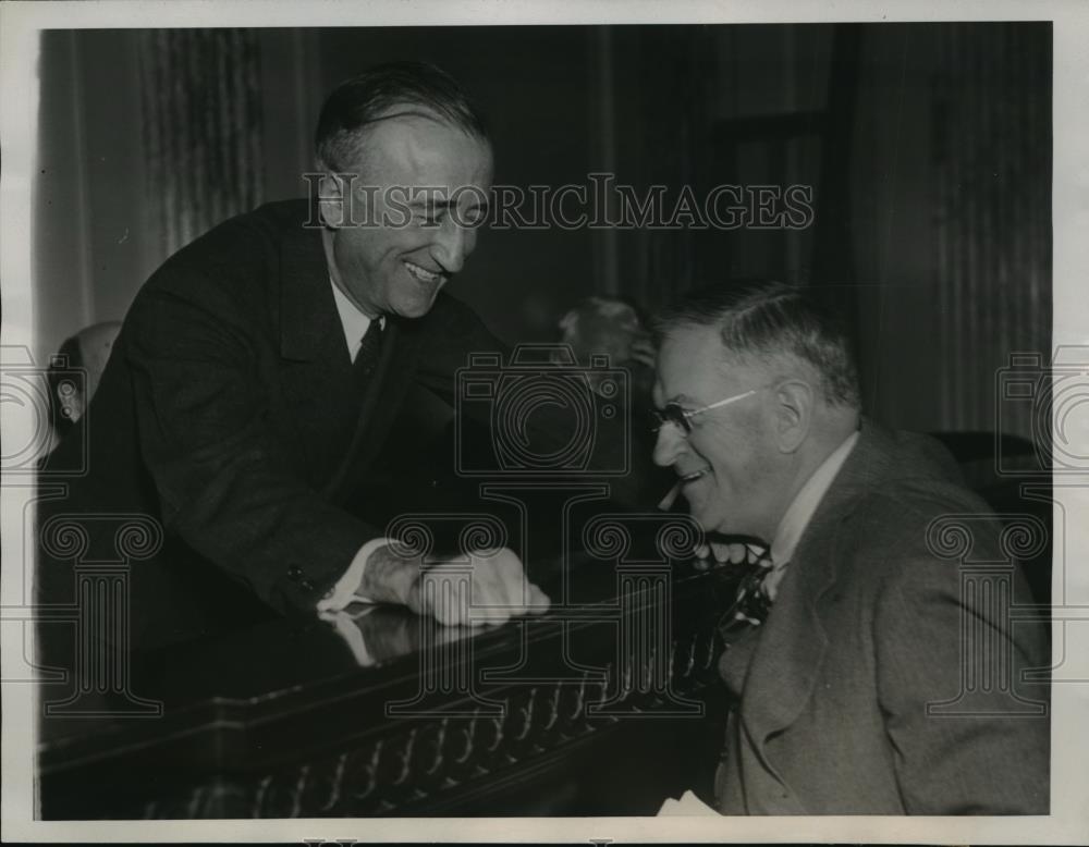 1939 Press Photo Harold Ickes Shown Conferring with Sen James F Byrnes - Historic Images