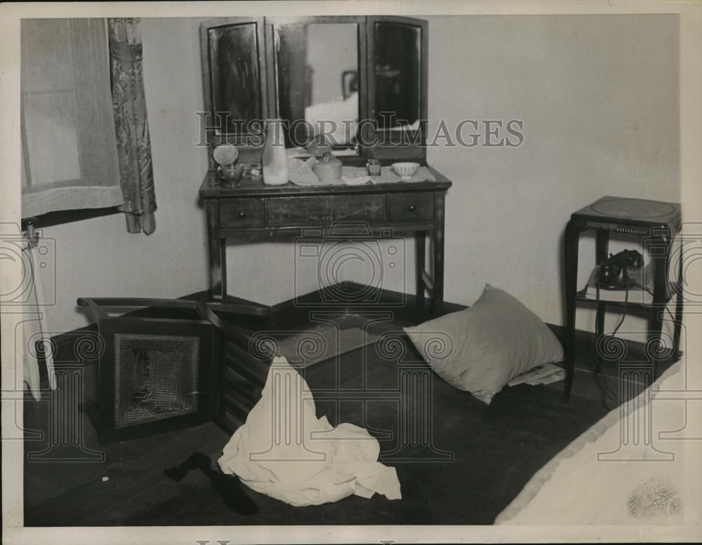 1936 Press Photo Condition of apartment occupied by Marion Zioncheck - nef60788 - Historic Images